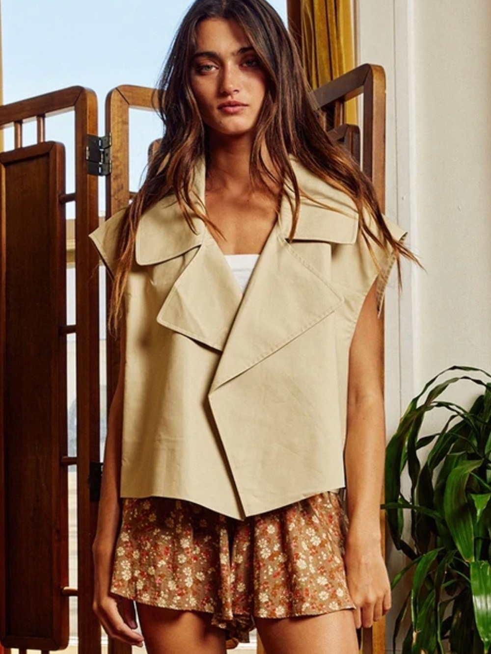 BUCKETLIST Beige Sleeveless Cropped Trench Vest